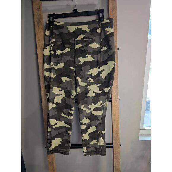 Lululemon leggings Camouflage Size 8 - Picture 1 of 8